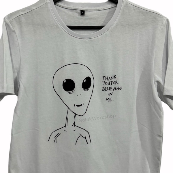 Alien agradecido - Gracias por creer en mí camiseta - ENVÍO GRATIS