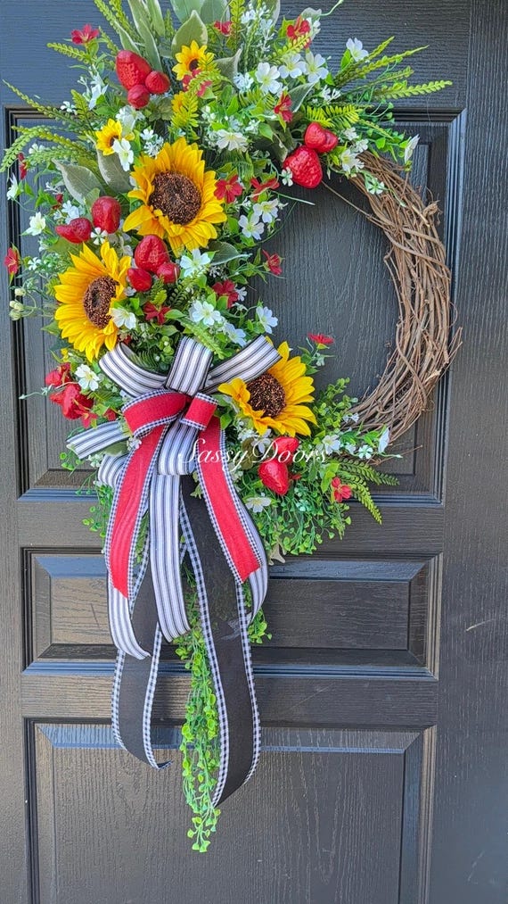 Summer Wreath, Strawberry Wreath, Farmhouse Wreath, Sunflower Wreath,
