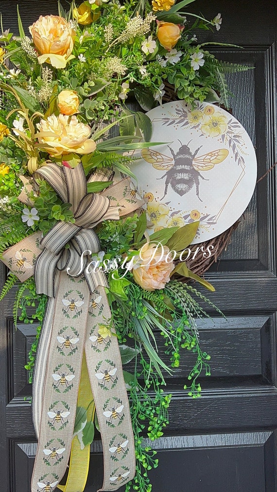 Sorsch Wreaths - Bee Ribbon Wreath – SpringHill Farm