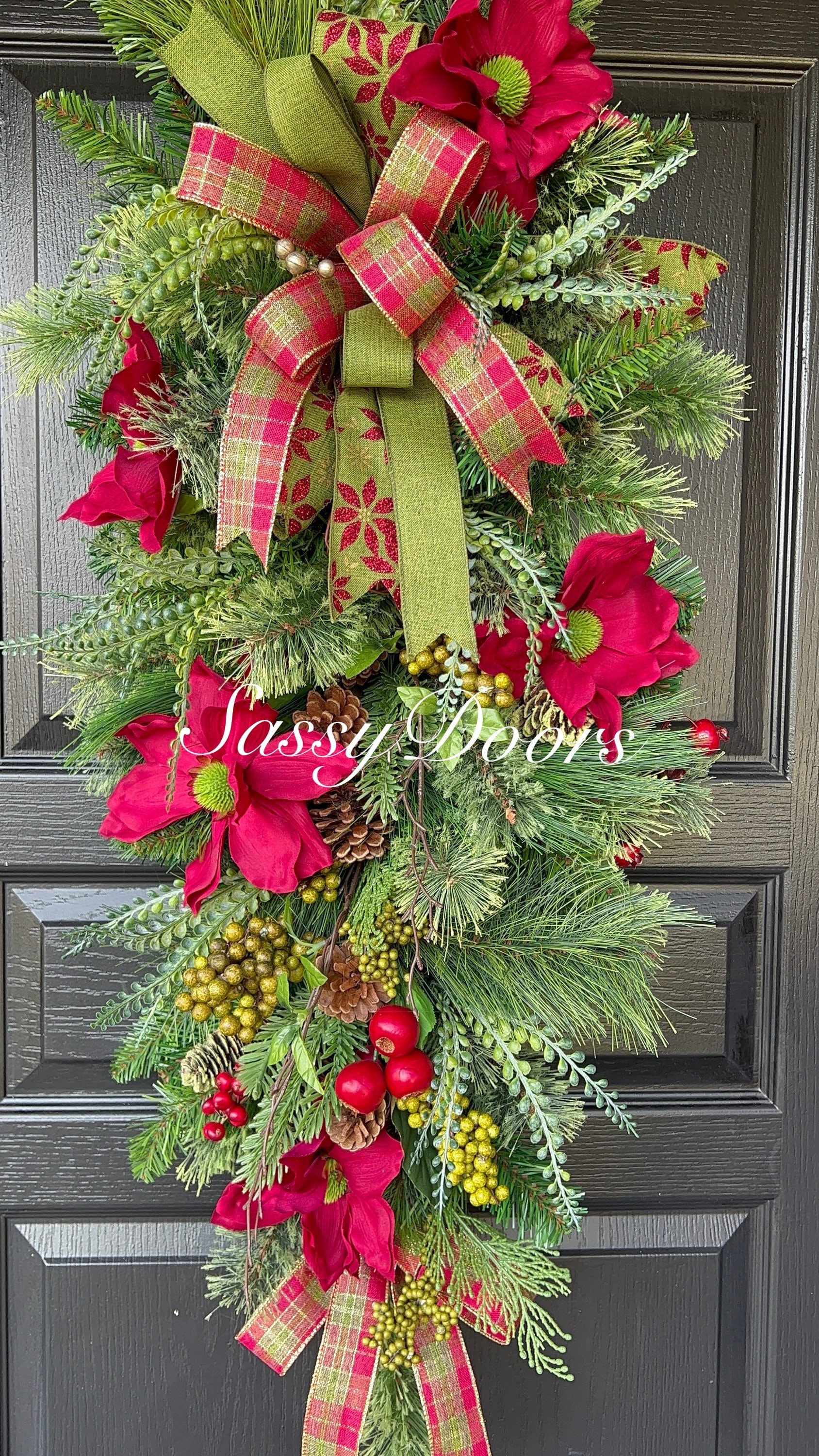 Christmas Swag, Christmas Magnolia Swag, Magnolia Holiday Swag, Rustic