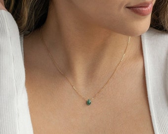 Emerald Necklace • Minimalist Necklace • Gemstone Necklace • Birthstone Necklace • Birthday Gifts • Necklaces for Women • Christmas Gifts