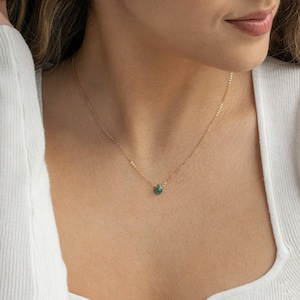 Emerald Necklace • Minimalist Necklace • Gemstone Necklace • Birthstone Necklace • Birthday Gifts • Necklaces for Women • Christmas Gifts