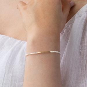 Pearl Bracelet • Pearl Bar Bracelet • Gift for Her • Stacking Bracelet • Layering Bracelet • Bridal Jewelry • Gift for Friends • Elegant