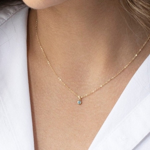 Collier avec pierre de naissance • Bijoux avec pierre de naissance • Cadeau pour soeur • Collier en diamants • Collier en or rempli • Collier pour soeur • Cadeaux de Noël