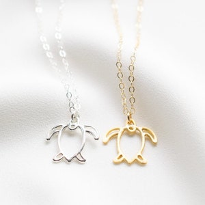 Turtle Necklace • Dainty Sea Turtle Necklace • Beach Necklace • Turtle Gifts • Christmas Gifts, Mom Gift, Personalized Gifts, Gifts for Mom