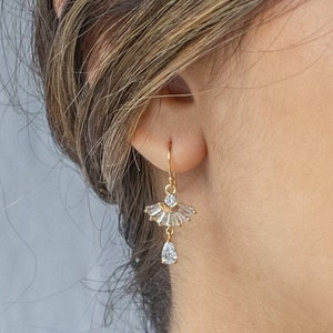 Kirsten Earrings, Gold Earrings, Drop Earrings, Dangle Earrings, Bridal Earrings, Bridesmaid Earrings, Christmas Gifts, Bridesmaid Gifts