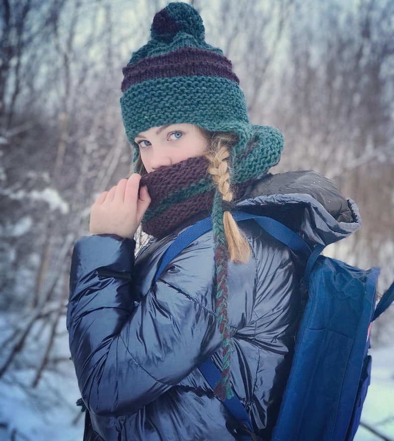 BICOLOR Hat Scarf set Thick Icelandic wool Choose your colour Vegan Pom Pom Braids Ear flaps Double wrap infinity scarf Made to order