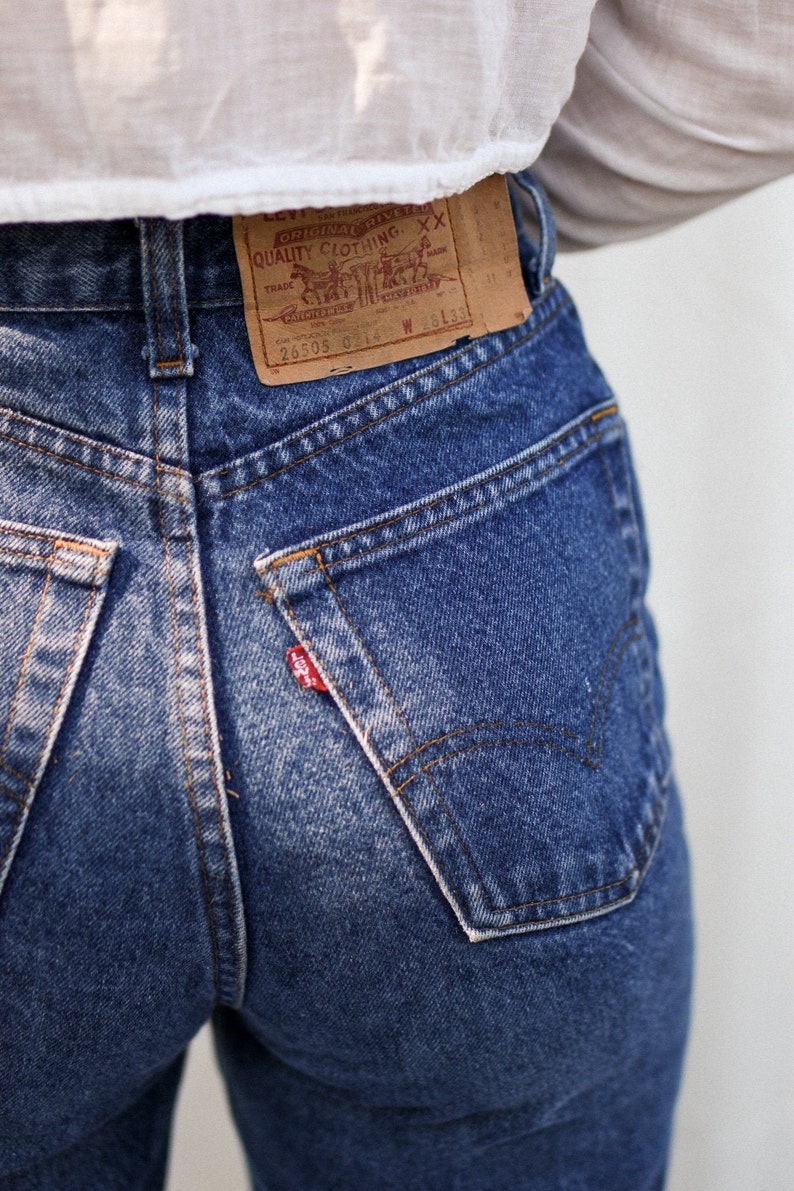 vintage levis high waisted mom jeans