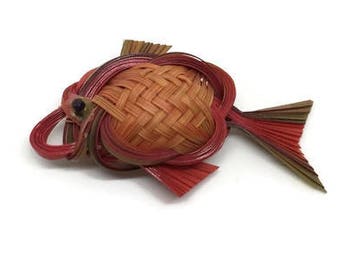 Red Woven Handcrafted Fish Fashion Brooch- Fish Shaped Brooch- Vintage Costume Jewelry- Fun Fish Pin