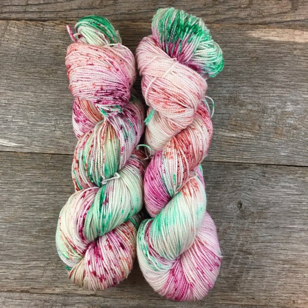 Tide Is High - Sparkle Sock - 75/20/5 SW Merino, Nylon, Stellina - 2 ply - 438 yds - 100g
