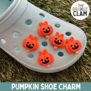 ONE Pumpkin Shoe Charm // Handmade // Unique // Spooky // Cute // Halloween
