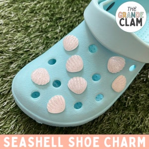 ONE Clam Seashell Shoe Charm // Handmade // Unique // Animal // Cute // Ocean