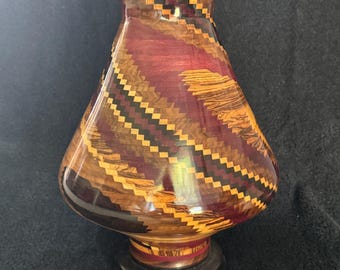 Cuenco/jarrón segmentado grande de maderas duras importadas