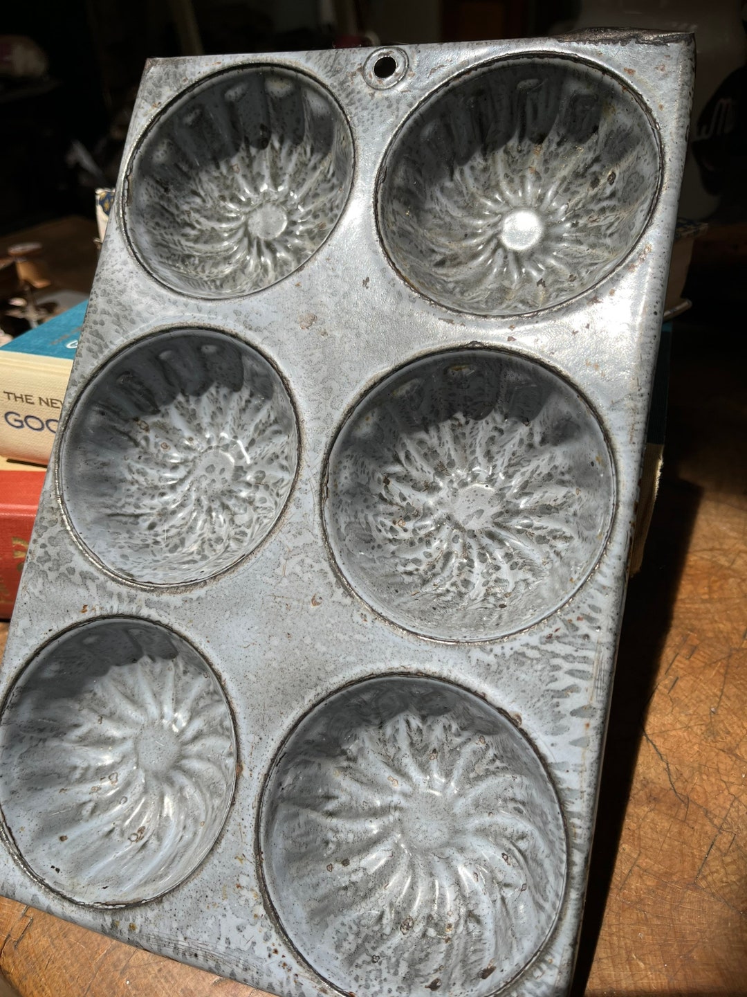 Antique Granite Ware Bundt Cake Muffin Pan Etsy