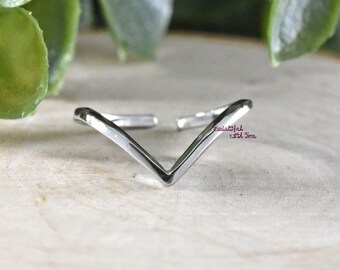 V Shape Chevron Toe Ring, Womens Toe Ring, Adjustable Flexible Open Toe Ring, Midi Stackable Sterling Silver Ring Toe Ring