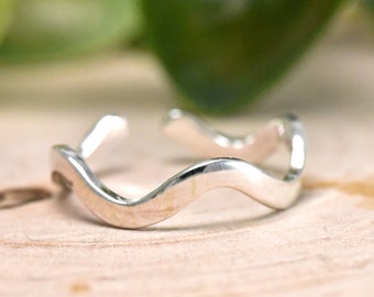 Wavy Toe Ring, Unique Design, Womens Adjustable Midi Flexible Toe Ring, Petite Curvy Sterling Silver Toe Ring, Solid Silver Toe Ring Band