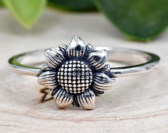 Vintage Sunflower Ring, Oxidized 925 Sterling Silver Sunflower Solitaire Ring, Women's Promise Ring, Rings for Girlfriend Wife Womens, Gift