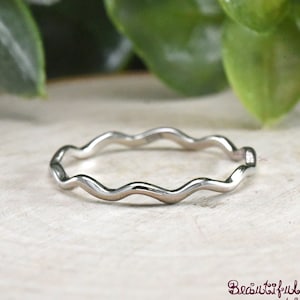 Minimalism Sterling Silver Thin Band Wavy Ring, Stackable Midi Simple Engagement Ring, Silver Thumb Ring, Simple Plain Ring