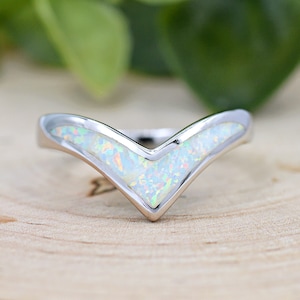 Opal wishbone ring top
