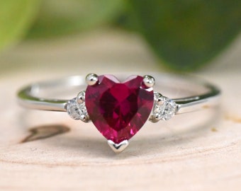 Bague avec pierre de naissance juillet, bague avec pierre de naissance simulée coeur rubis rouge et zircone cubique, bague enfant fille femme, anneau en argent sterling 925