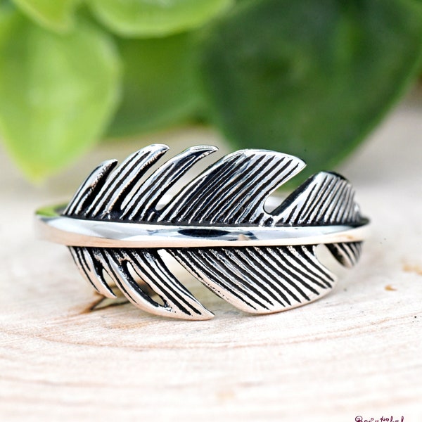 Big Sideways Feather Ring, Religious Ring Silver, Solid 925 Sterling Silver Oxidized Vintage Boho Style Ring, Angel Wing Feather Ring