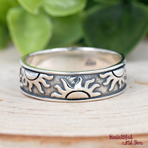 Medieval Style Sun Pattern Vintage Band, Oxidized 925 Sterling Silver Sun Ring, Antique Solar Ring, Womens Sun Ring