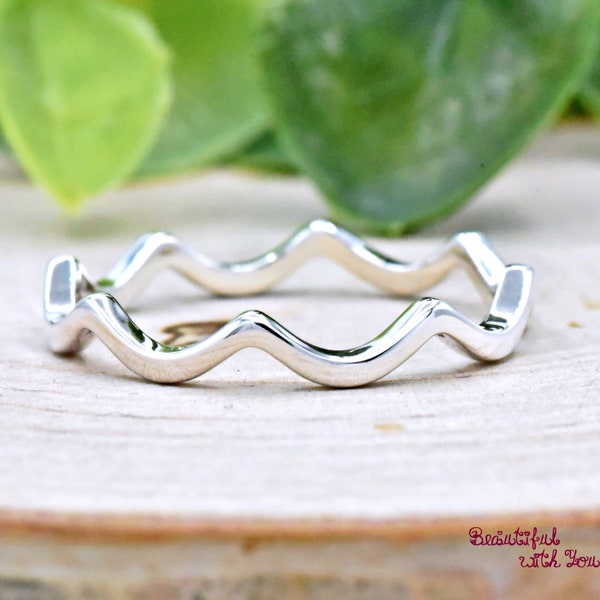Sterling Silver Minimalist Simple Wavy Thumb Ring, Waves Eternity Ring, Unique Wavy Stackable Ring, Midi Ring, Trendy Fashion Ring