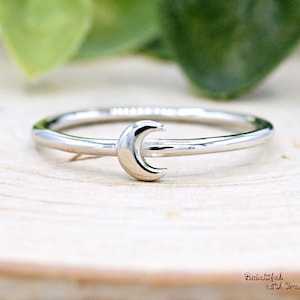 5mm Petite Dainty Crescent Moon Ring, Solid 925 Sterling Silver Moon Ring, Cute Tiny Crescent Moon Ring Silver