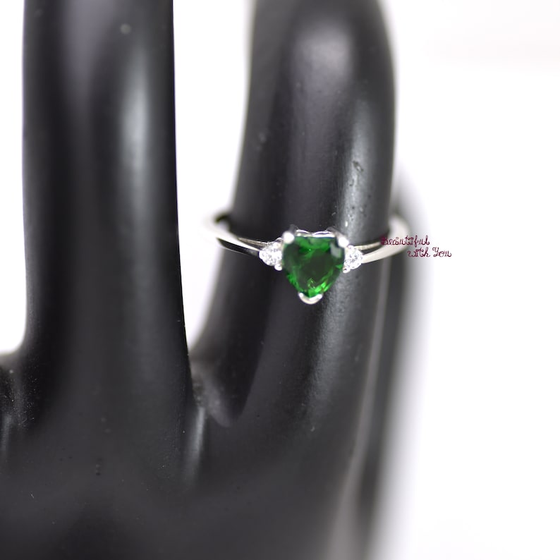 May Birthstone Ring, Simulated Heart Green Emerald Cubic Zirconia Birthstone Ring, Kids Girls Womens Ring, 925 Sterling Silver Ring Band image 3