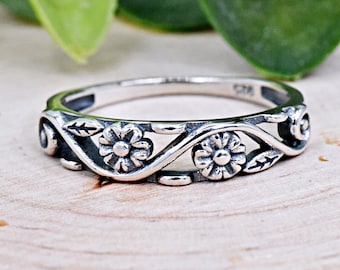 Wildflowers Vine Ring, Nature Inspired Flower Vine Ring, Solid 925 Sterling Silver Oxidized Vintage Style Flowers Leaves Filigree Ring