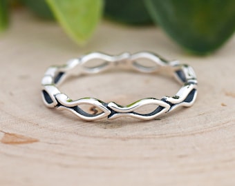 Anillo de eternidad con pez Ichthys en plata de ley 925 maciza, símbolo cristiano, anillo para el pulgar, regalo para ella, joyería delicada.