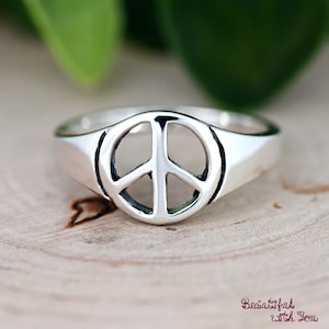 Simple Sterling Silver Peace Sign Ring, Solid 925 Sterling Silver Peace Ring, Peace Symbol Ring, Minimalist Peace Ring Silver, Women&#39;s Ring