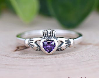 Kleine Schätze Sterling Silber Claddagh Ring Amethyst