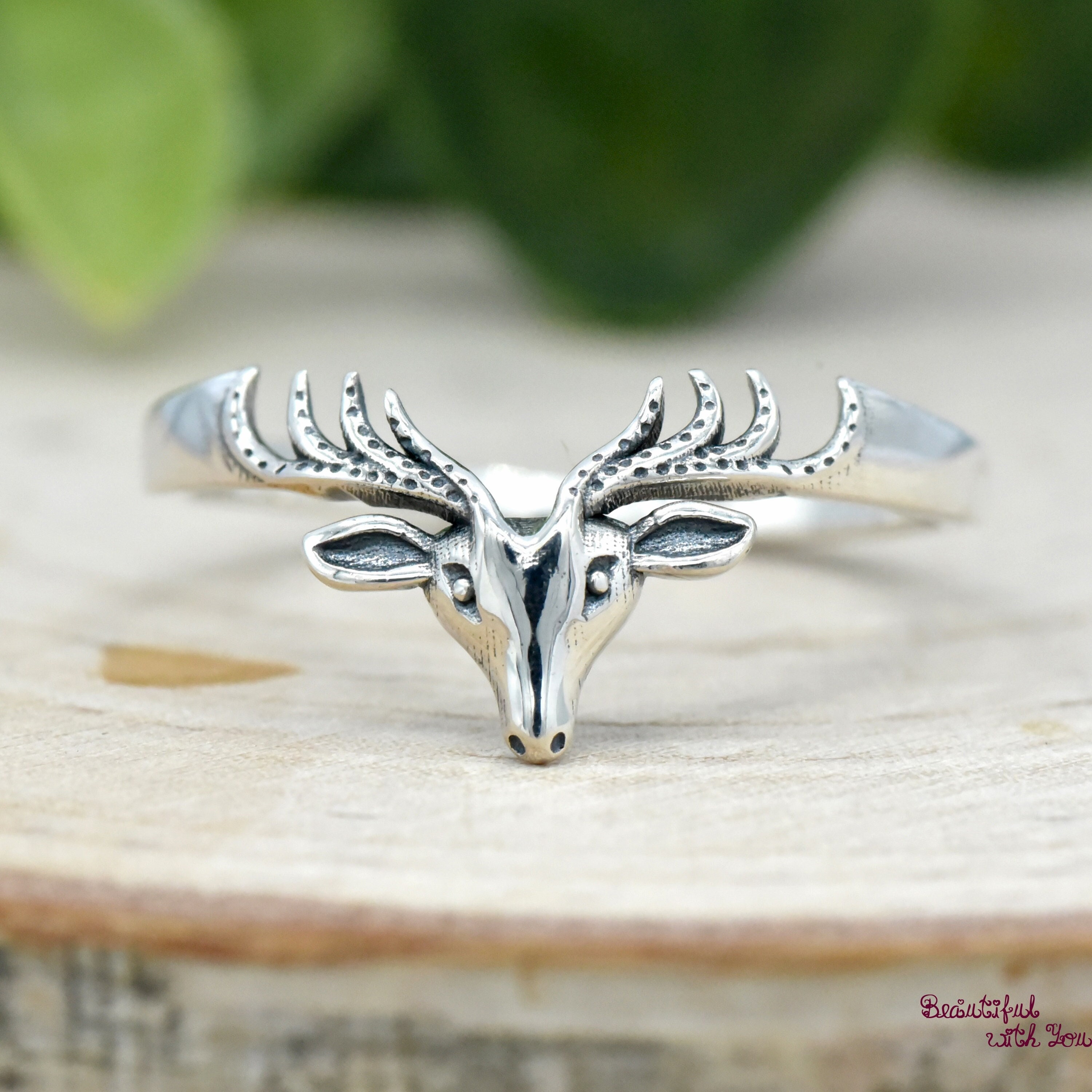 Deer outlet head ring