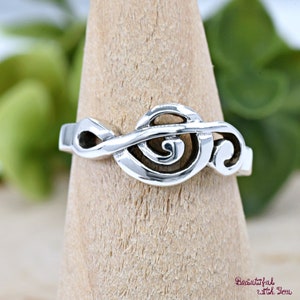 Sideways Treble Clef Musicians Ring, Solid 925 Sterling Silver Treble Clef Ring, Music Note Jewelry, Silver Music Ring Band, Statement Ring image 2
