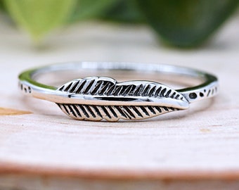 Vintage Style Silver Feather Ring, Oxidized Solid 925 Sterling Silver Feather Thumb Ring, Delicate Vintage Feather Ring Band