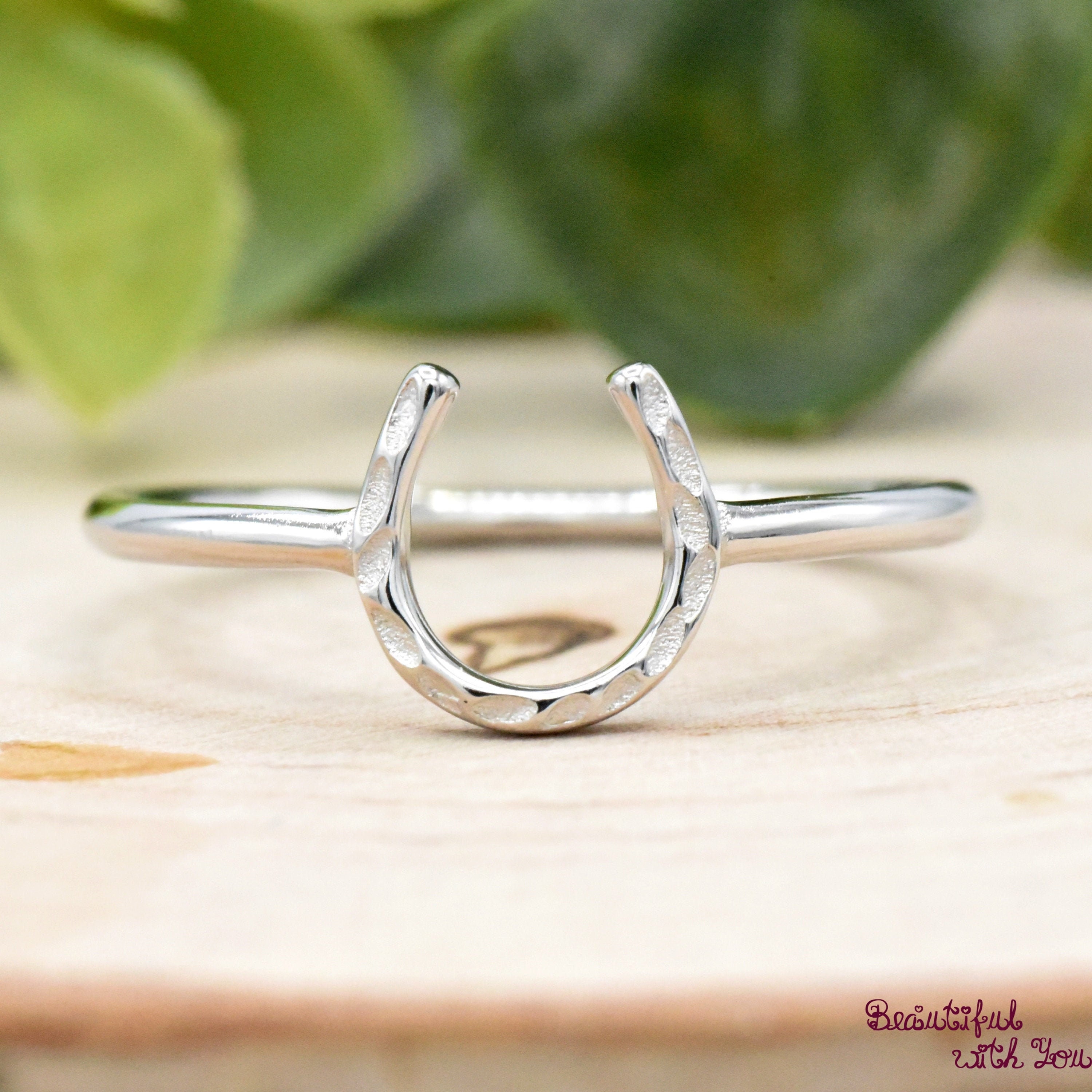 人気を誇る OCEANS別注 Good Luck Horseshoe Ring asakusa.sub.jp