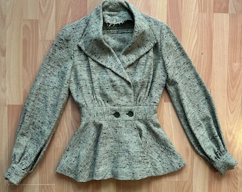 Beautiful 40s vintage peplum green wool jacket