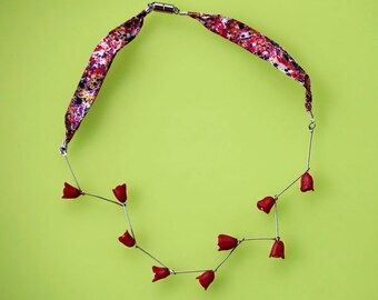 Red rosed necklace