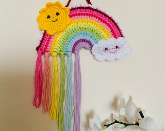 Rainbow wall hanging, crochet