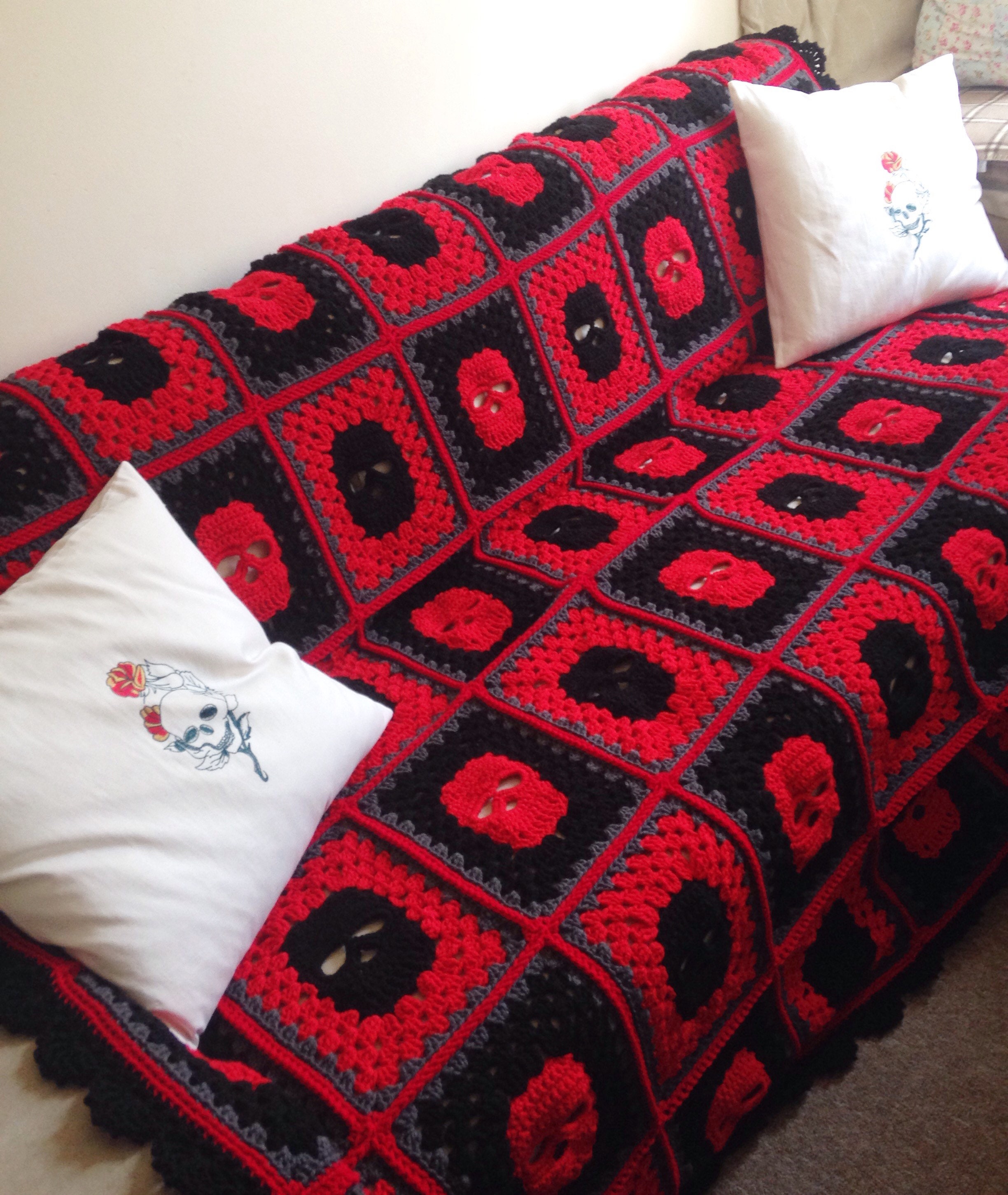 King size skull blanket crochet blanket goth bedding skull Etsy