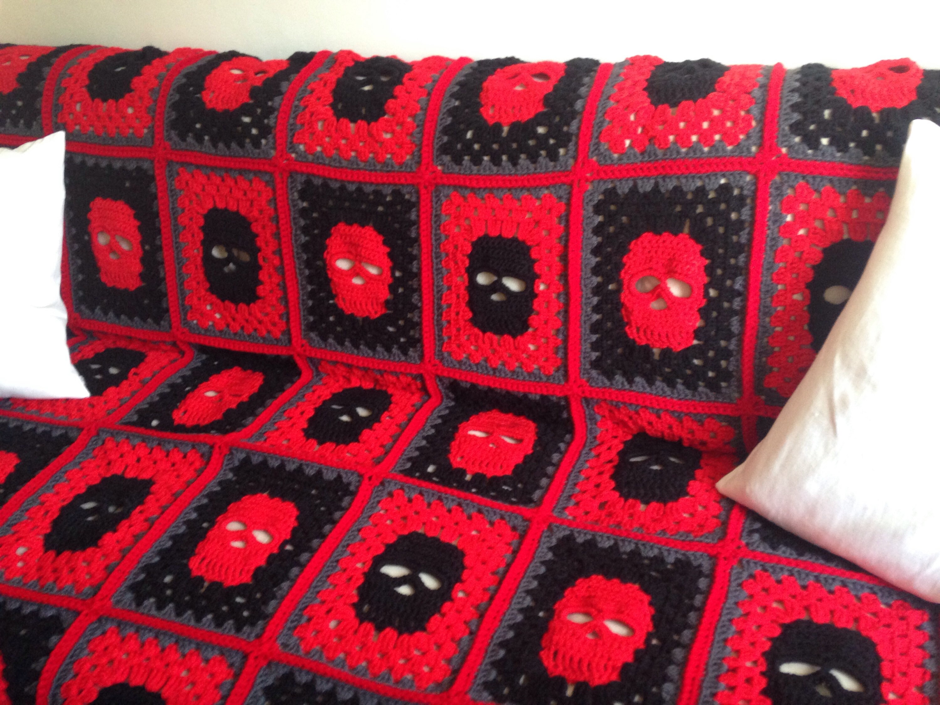 King size skull blanket crochet blanket goth bedding skull Etsy