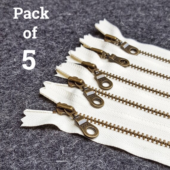 Gold Brass Zipper 10 13 18 20 23 25 28 30cm 36cm 41cm 46cm *Doughnut Pull* 4 5 6 7 8 9 10 11 12 14 16 18 UK 560 YKK NAVY