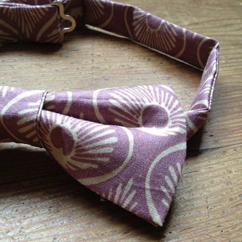 Purple Peacock Feather Men/'s Bow Tie
