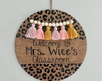 Teacher door hanger. Leopard door hanger. Leopard classroom. Classroom decor. Leopard sign. Cheetah sign.