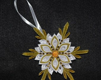 Handmade Snowflake CHRISTMAS Tree Decoration/Ornament, Kanzashi Style, FREE UK Delivery