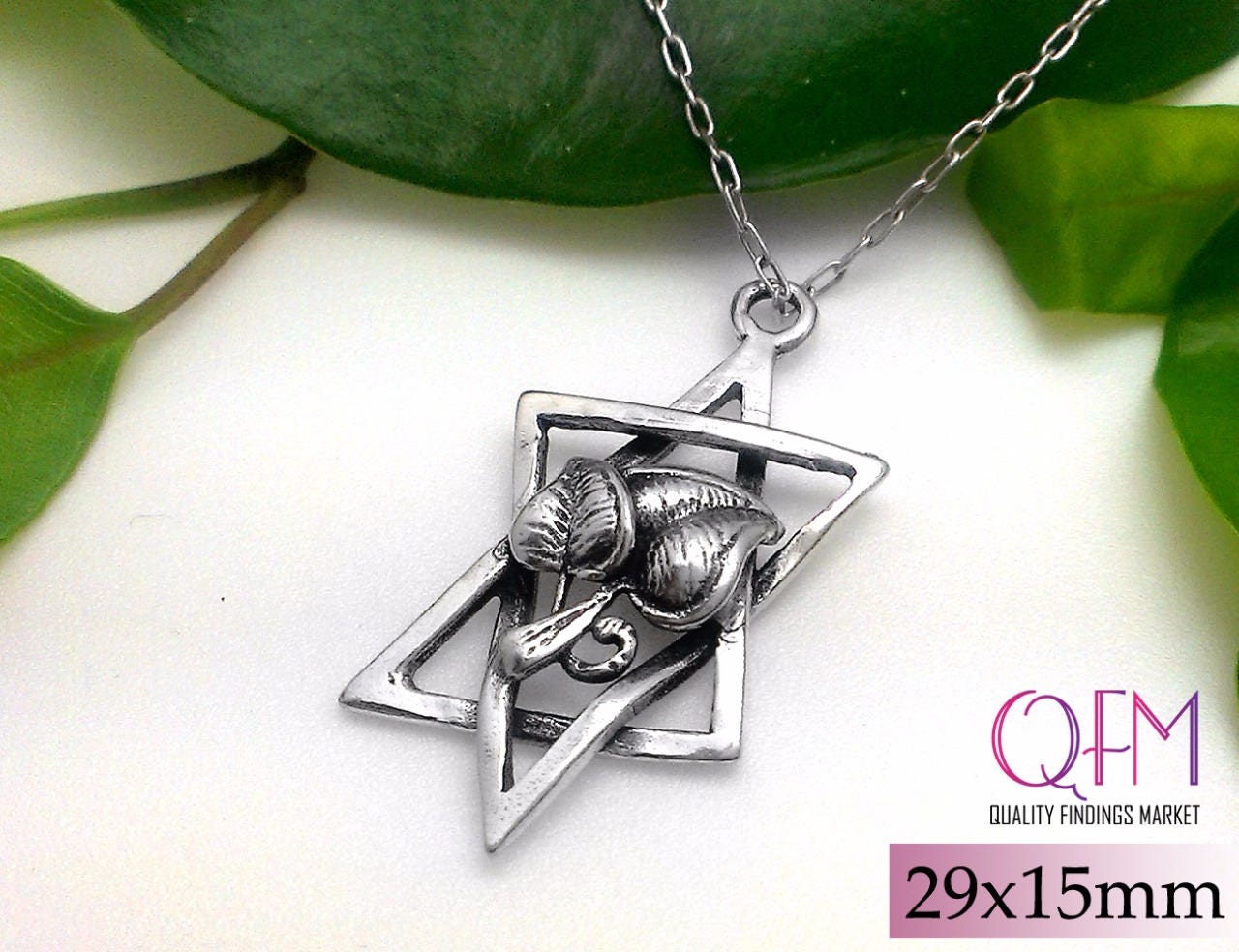 2個入り Magen David - ダビデの星 - ユダヤの星 - 葉付きペンダント