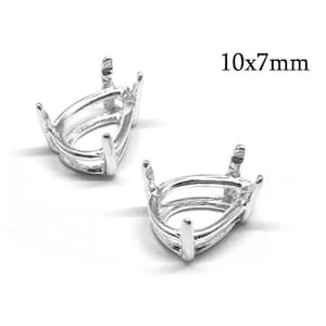 Pode incluir: Dois engastes de metal cor de prata em forma de pera com garras para joalharia. Cada engaste apresenta uma estrutura em forma de lágrima com garras verticais que se estendem para cima. O texto 10x7mm está impresso a preto no canto superior direito.