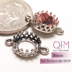 1 st rund bezelkopp i sterlingsilver 925 8 mm med 2 öglor. Blankt eller antiksilver. Passar Swarovski ss39. Smyckesbas, bezel cabochonfattning.