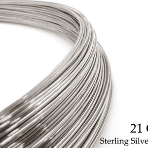 Könnte beinhalten: Eine Spule aus Sterling-Silberdraht, 21 Gauge, 925er Reinheit.